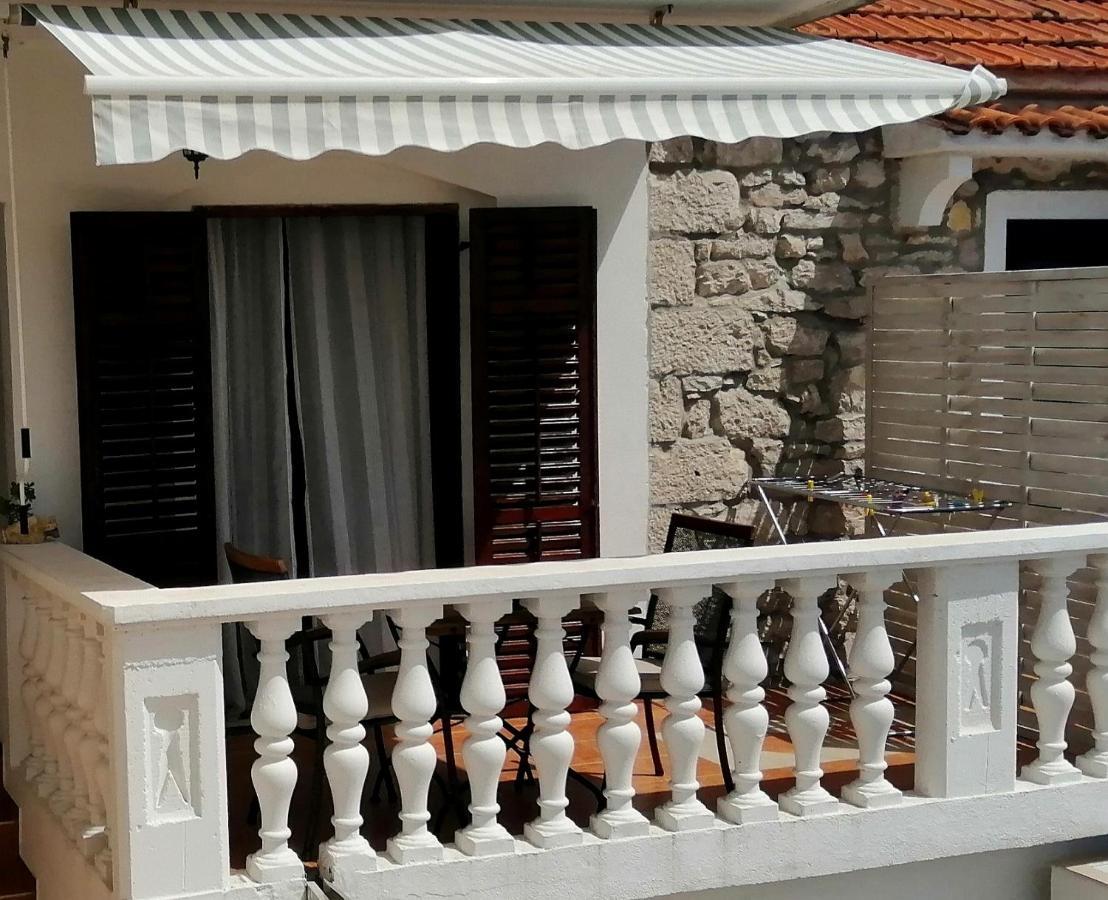 Apartments Dalmatian Stone House Turanj Buitenkant foto
